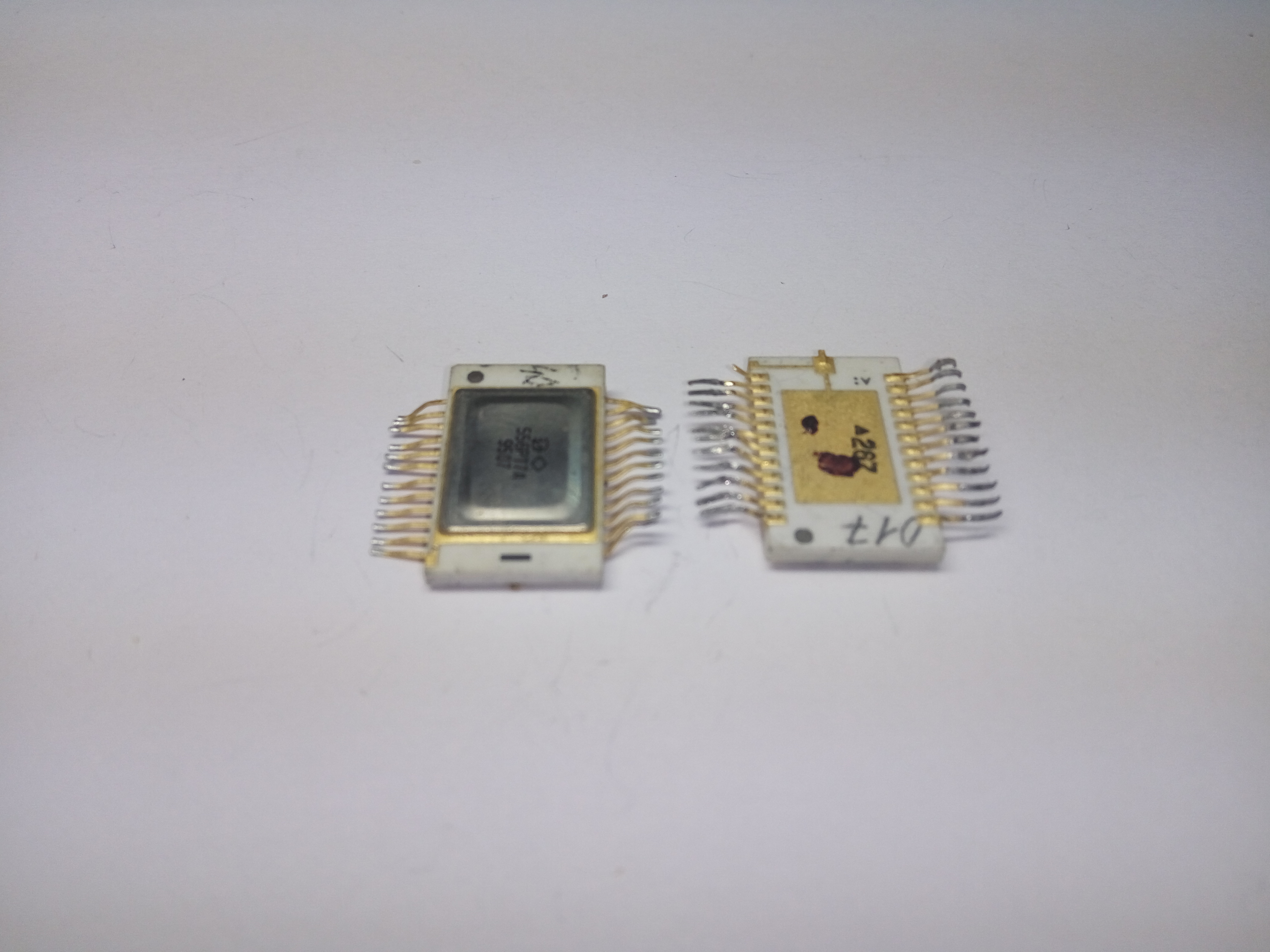 564, 1533 Микросхемы 